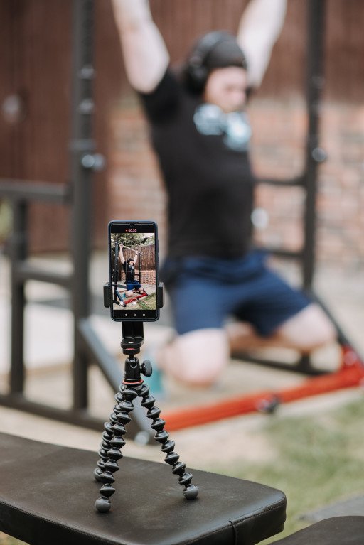Mastering the Art of Vlogging with the Perfect Handheld Vlog Camera