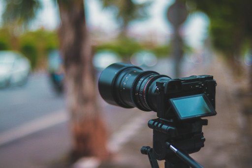 The Ultimate Guide to Selecting the Best Travel Tripod for Professional Photography