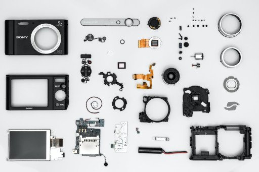 Understanding the Intricate Parts of a Camera Lens